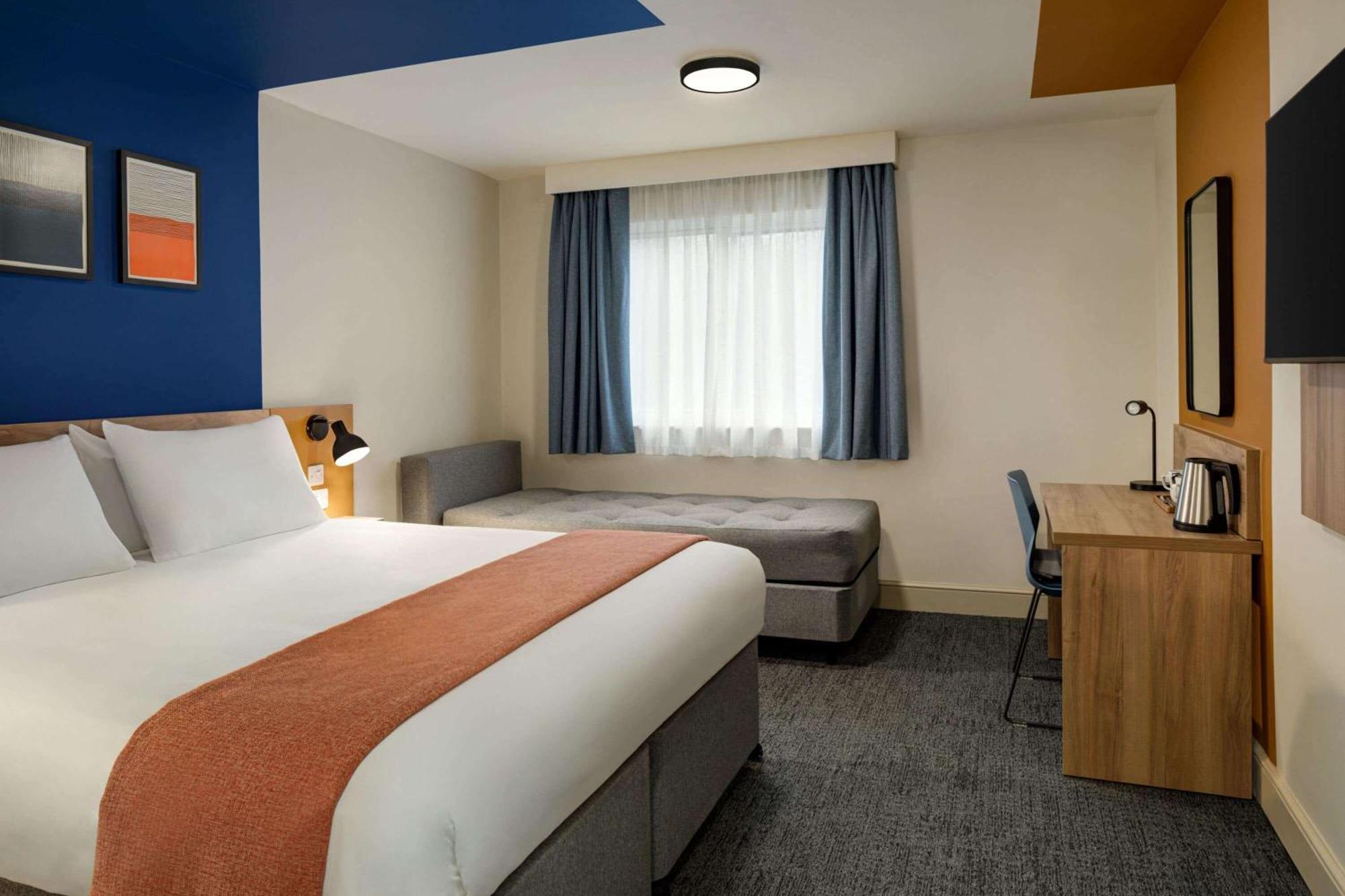Days Inn Chesterfield - Tibshelf Eksteriør billede
