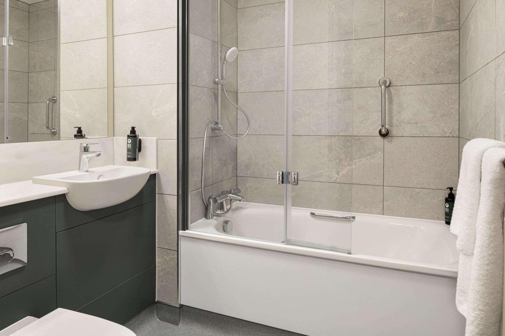 Days Inn Chesterfield - Tibshelf Eksteriør billede